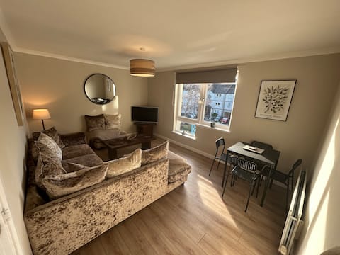 Successful Airbnb property: Immaculate City Centre Apartment with Free Parking in Aberdeen