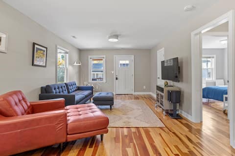 Top Airbnb: Downtown Oasis with Pool in South Park