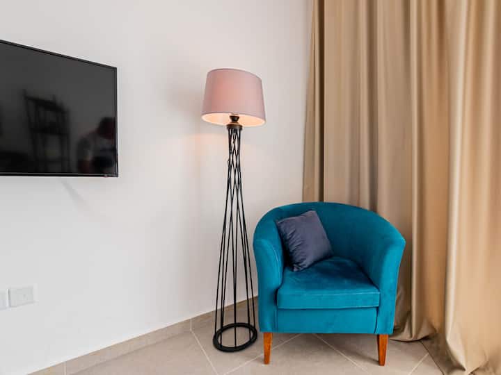 Holiday & Business - Kyrenia
