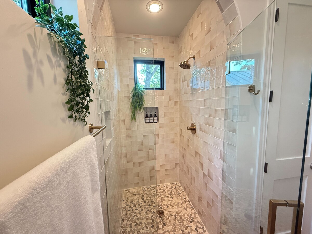 Luxury Guest Suite · Walk-in Shower · Cozy Patio