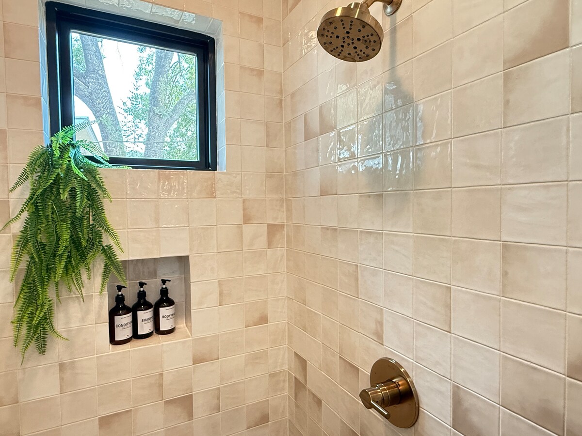 Luxury Guest Suite · Walk-in Shower · Cozy Patio