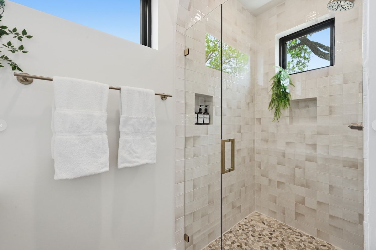 Luxury Guest Suite · Walk-in Shower · Cozy Patio