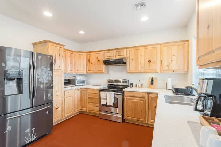Sierra Vista Serenity Retreat - Sierra Vista, AZ