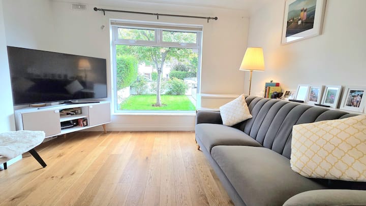 Charming 1 Bedroom House In Dublin With Parking - Bré