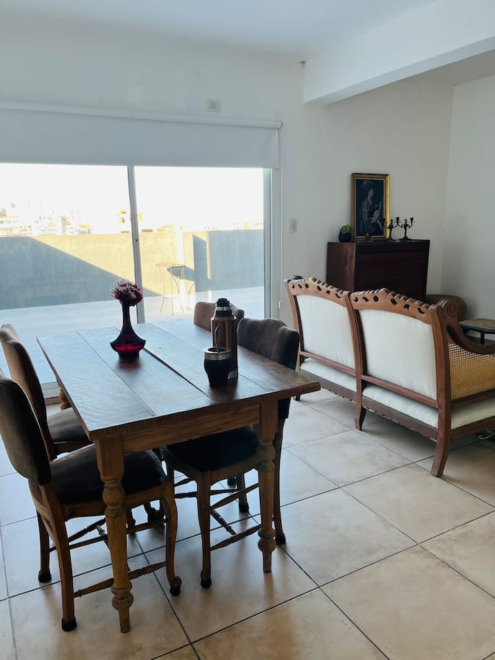 Apartamento de 1 quarto em Monte Castro