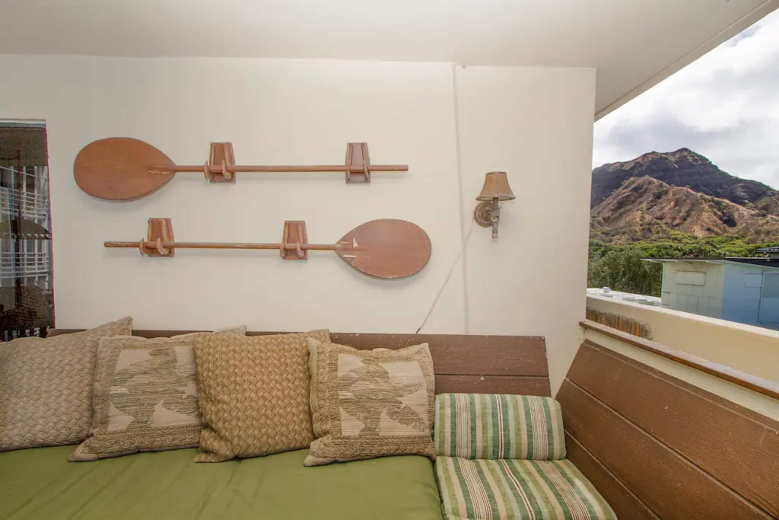 Hotel in Honolulu · ★4.6 · 2 bedrooms · 2 beds · 1 private bath - Image 9