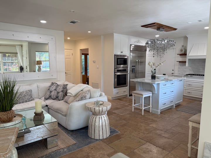 Tropical (Heated) Pool~best Location In Sarasota! - Sarasota, FL
