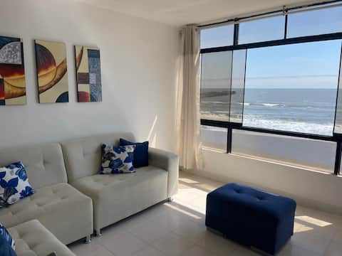 Pimentel: oceanfront apartment, boardwalk, and garage.