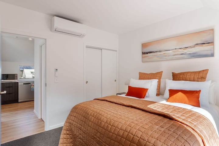 Луксозно легло, което осигурява спокоен сън.
