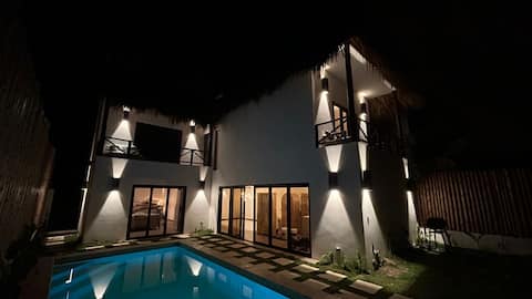 Arena El Paredón House.