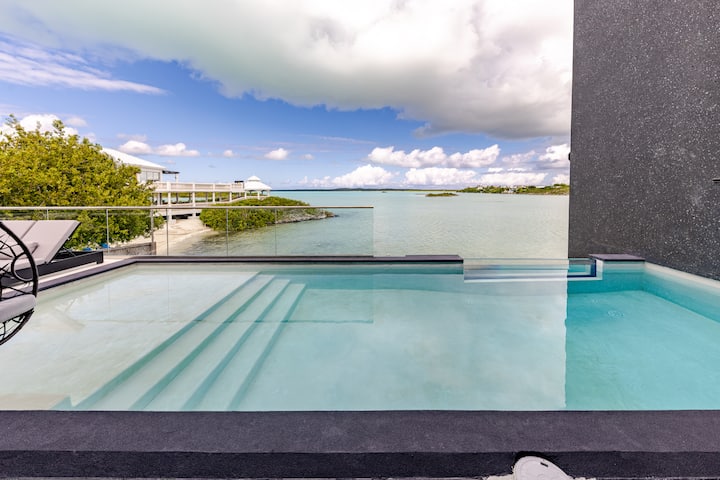 New Twins Beach · 10 Ppl+2 Pools + Rooftops + Gym - Turks and Caicos Islands