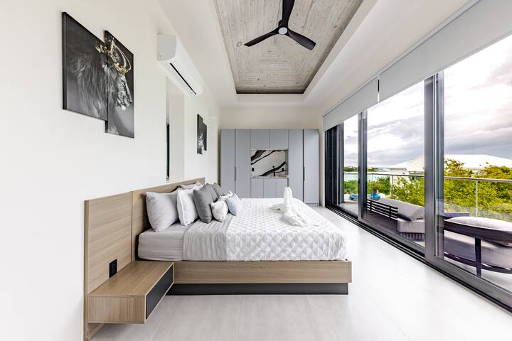 NEW Liquid Beach · 5 beds · 2 Pools + Rooftop