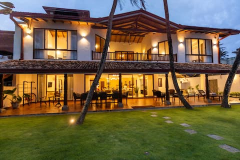 Staffed Luxury Beachfront Villa with Private Pool