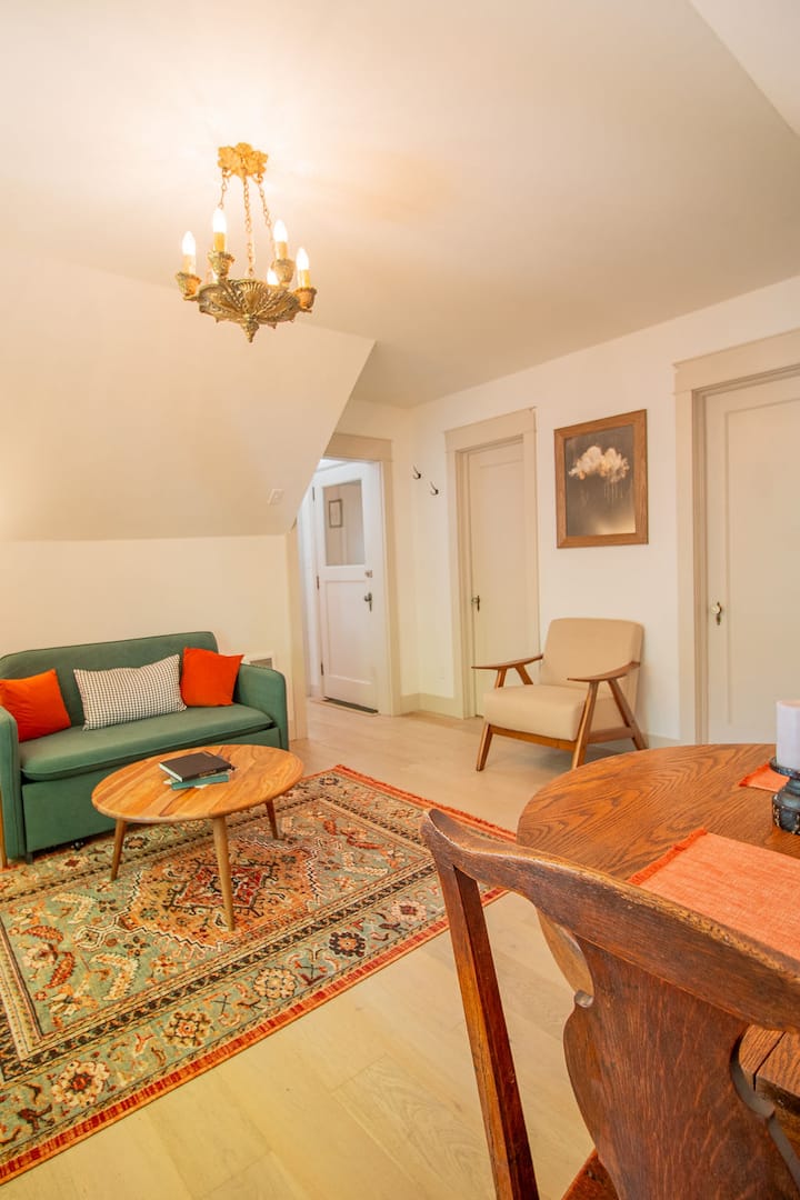 Quiet 2-bedroom Apartment In Historic Moscow - モスコー, ID