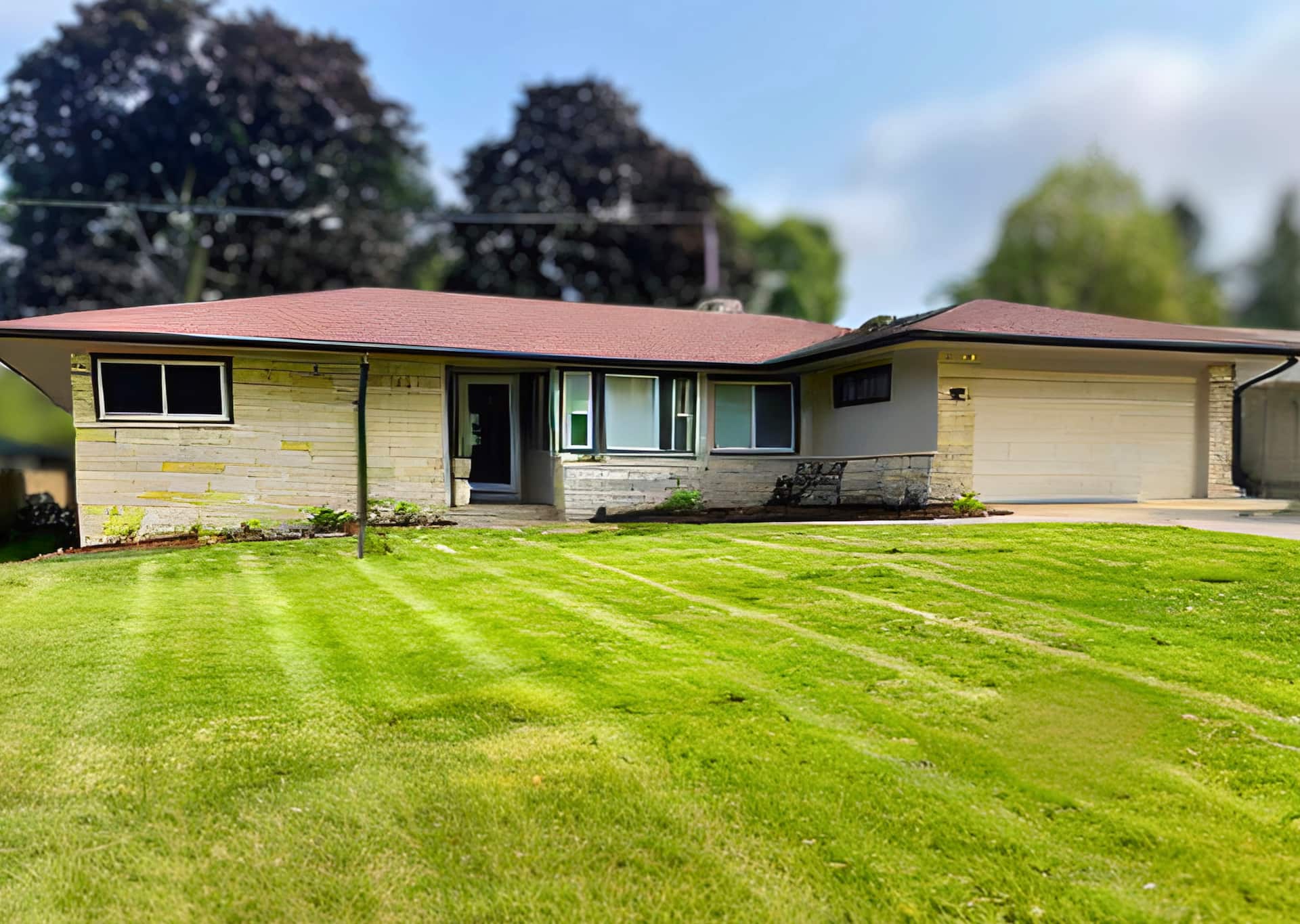 Wauwatosa 3BR Getaway | Jetted Tub Near Milwaukee