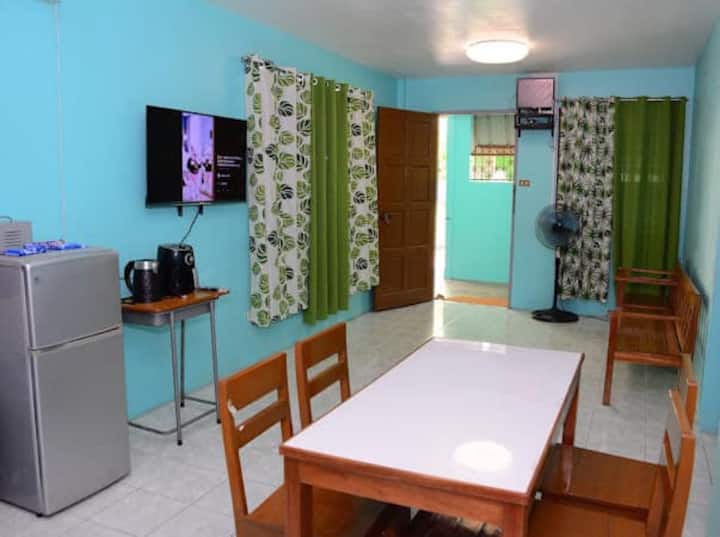 Cozy Transient Stay, Clean Rooms, Homey Comfort. - Daet