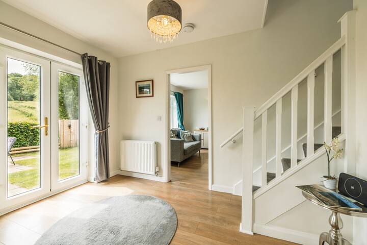 Peaceful Peak District Farm Stay With Hot Tub - Hope Valley