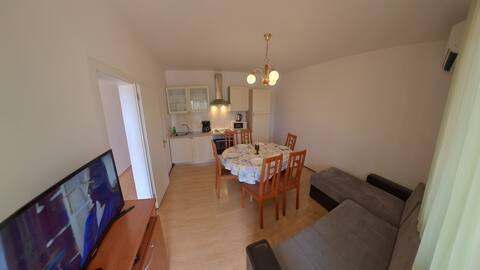 Top Airbnb: Stella Maris 3 Stay Just Steps from the Sea in Monterol
