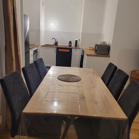 Successful Airbnb property: Charm & Space 5 min from Paris & La Défense in Neuilly Sur Seine