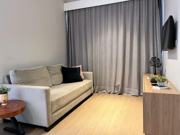 Apto Ao Lado Shopping Aurora - Andar Alto - Londrina