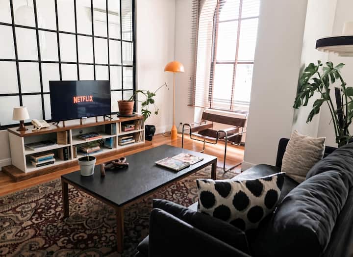 Authentic Galata Vibe: Unique Design Suite ! - İstanbul