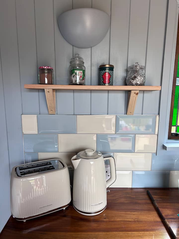 Bespoke Converted Railway Carriage - St Austell