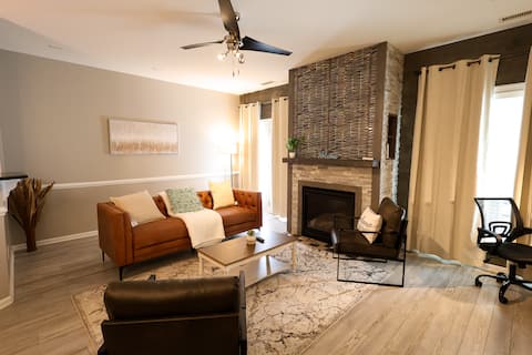 Popular Airbnb listing: 3BR RTP Retreat| RDU 5 min| Pool, Backyard &Grill in Raleigh / Cary