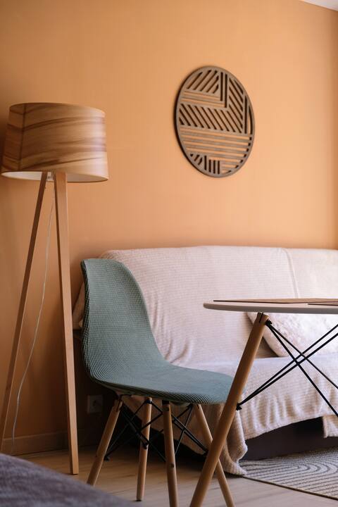 Successful Airbnb property: Studio with pond • Nature & tranquility, 1.5 hours from Paris in Eure