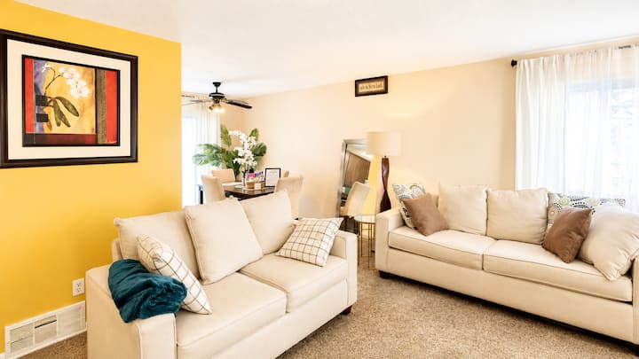 Cozy 2br Home | Fenced Yard | Brooklyn Park - Plymouth, MN
