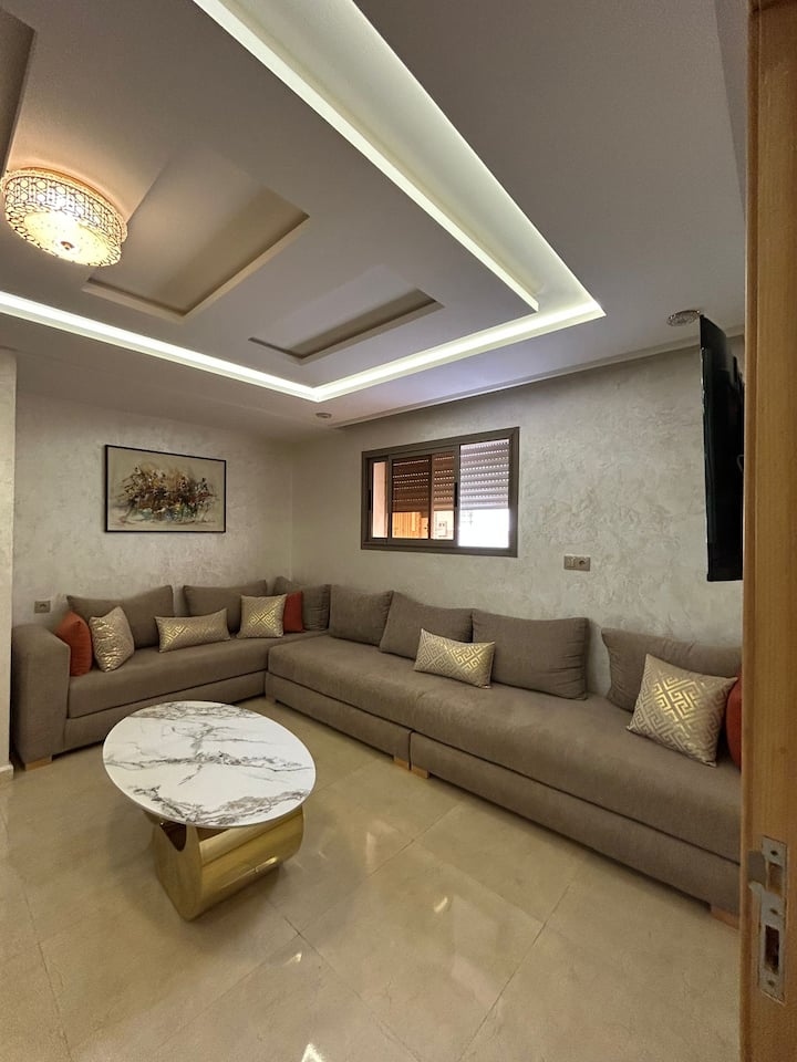 Appartement éLégant Spacieux. Cour Privée. Wifi Hd - Agadir