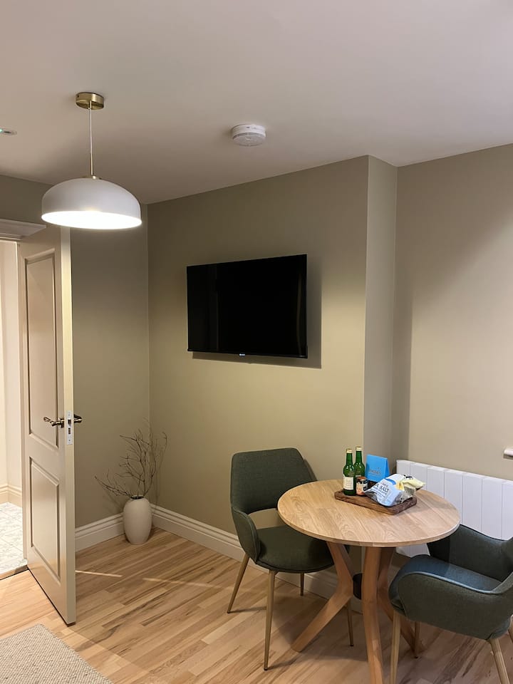 Boutique Luxury Steps From The National Park - Killarney
