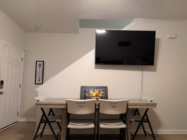 [3br/3ba] Tv All Rooms, Fsu, Airport & I-10 (619) - Tallahassee