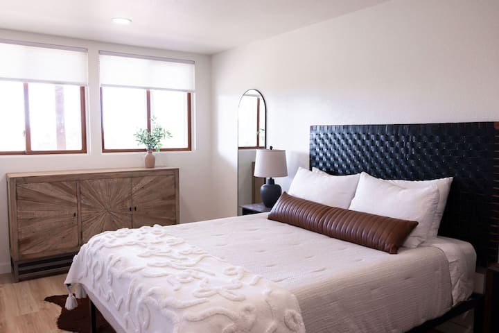MercyPhotography-CanyonHideout-127