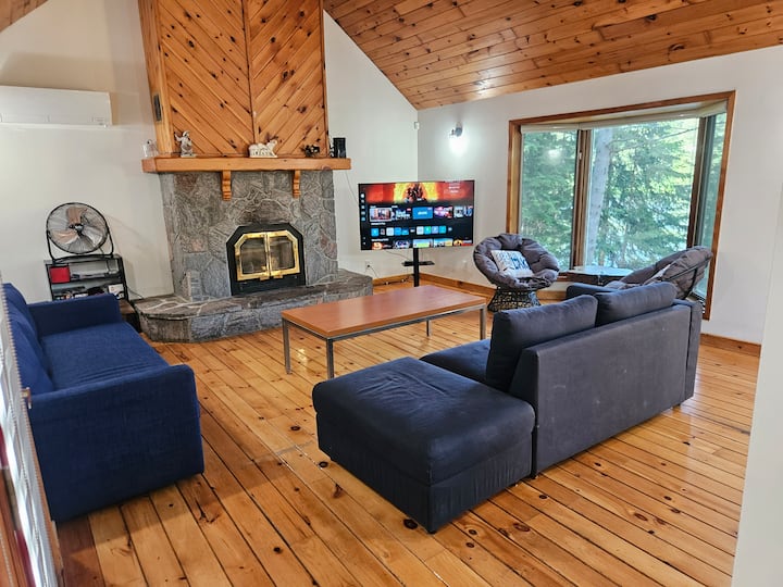 Riverview Cottage With A Beautiful Riverview - Huntsville