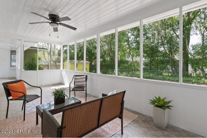Sleeps11 Business Or Pleasure Retreat-pets Welcome - Jacksonville, FL