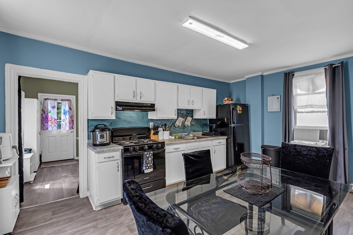 Cozy Spacious