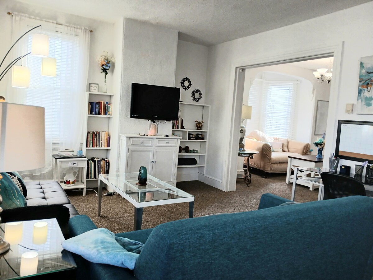 Cozy Spacious