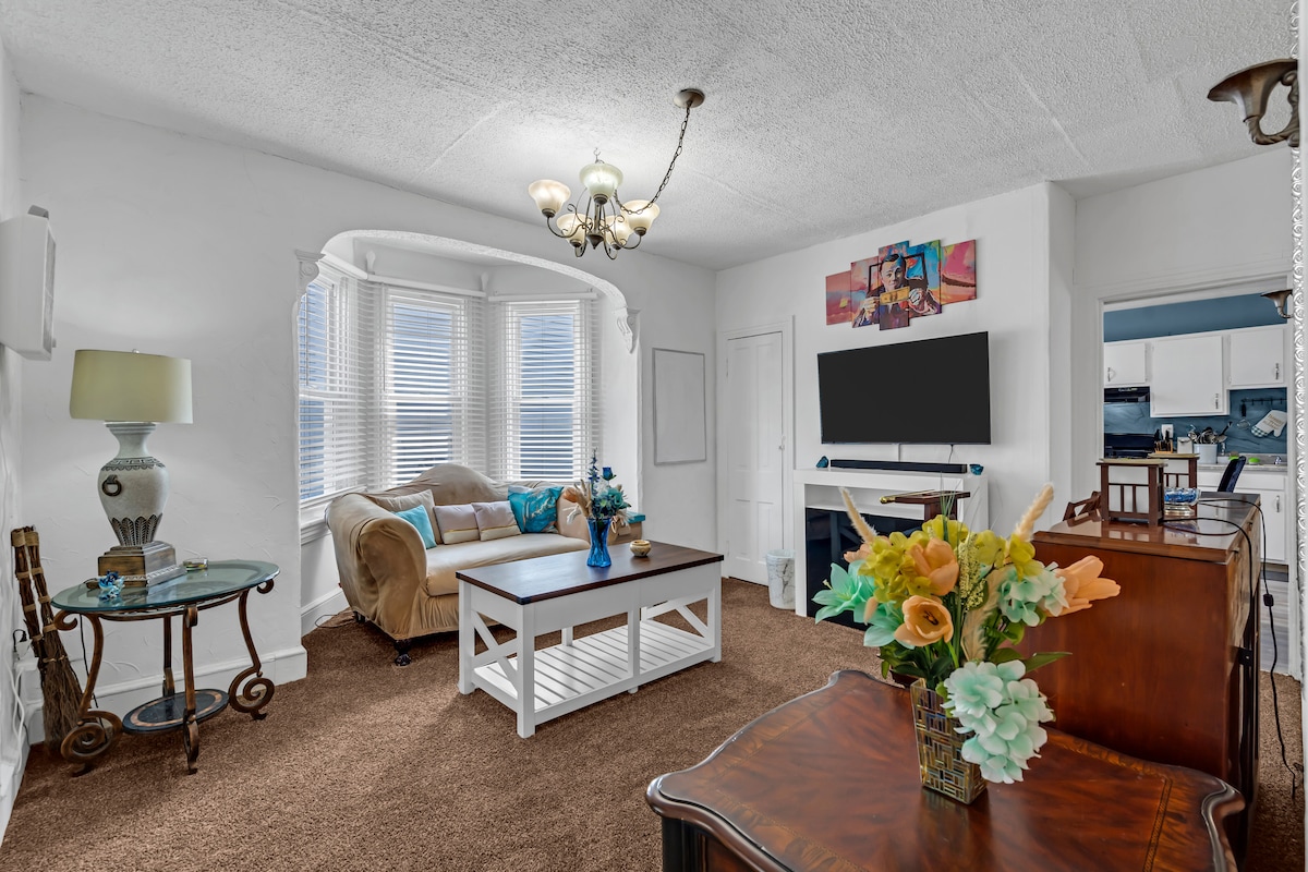 Cozy Spacious