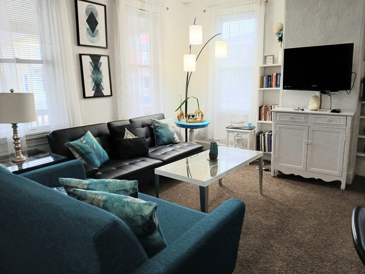 Cozy Spacious