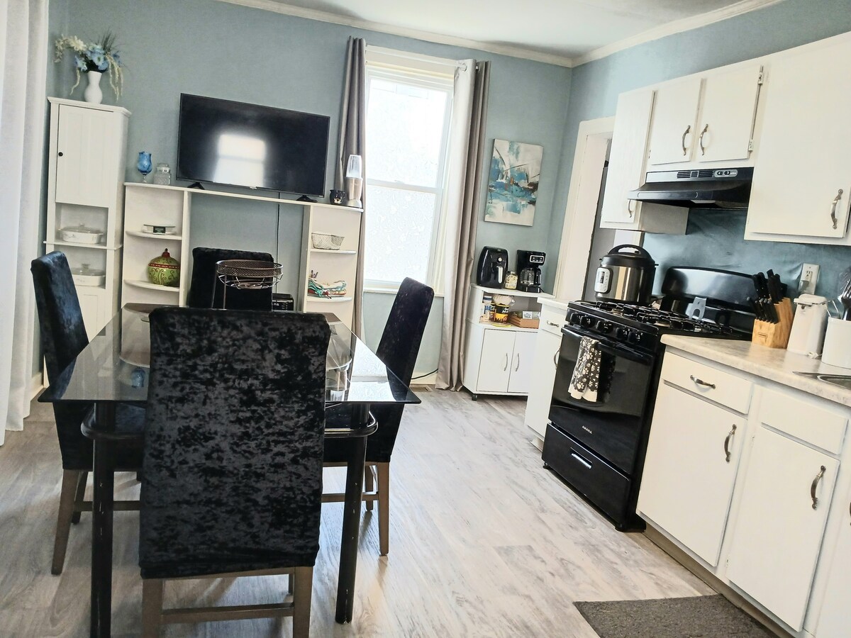 Cozy Spacious