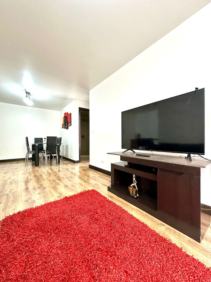 Departamento Amplio 2 Hab República Del Salvador - Quito