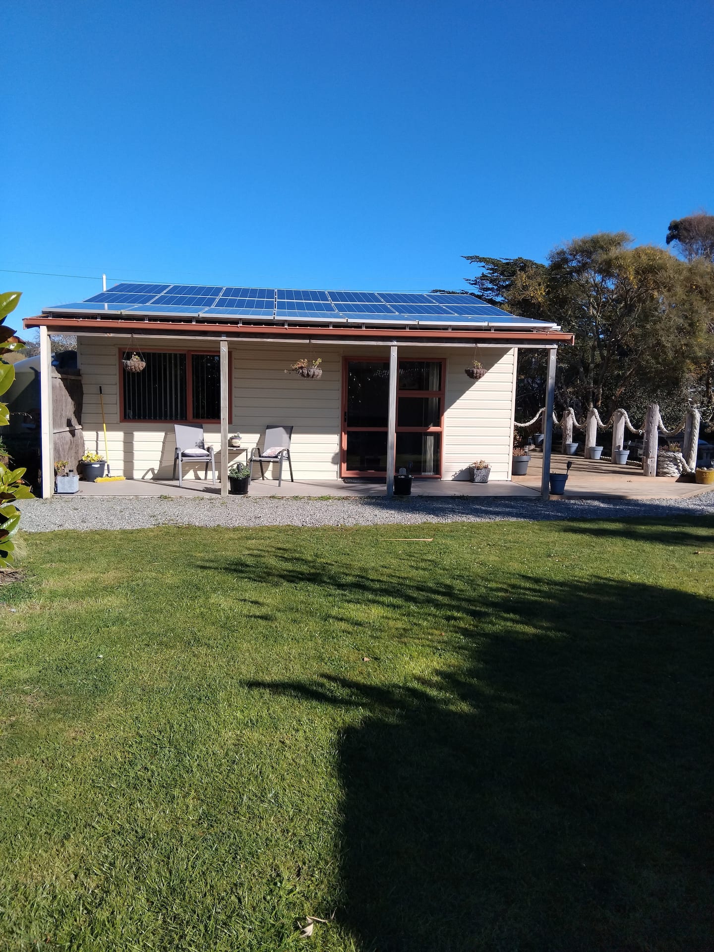 Ocean View Garden Cottage 1