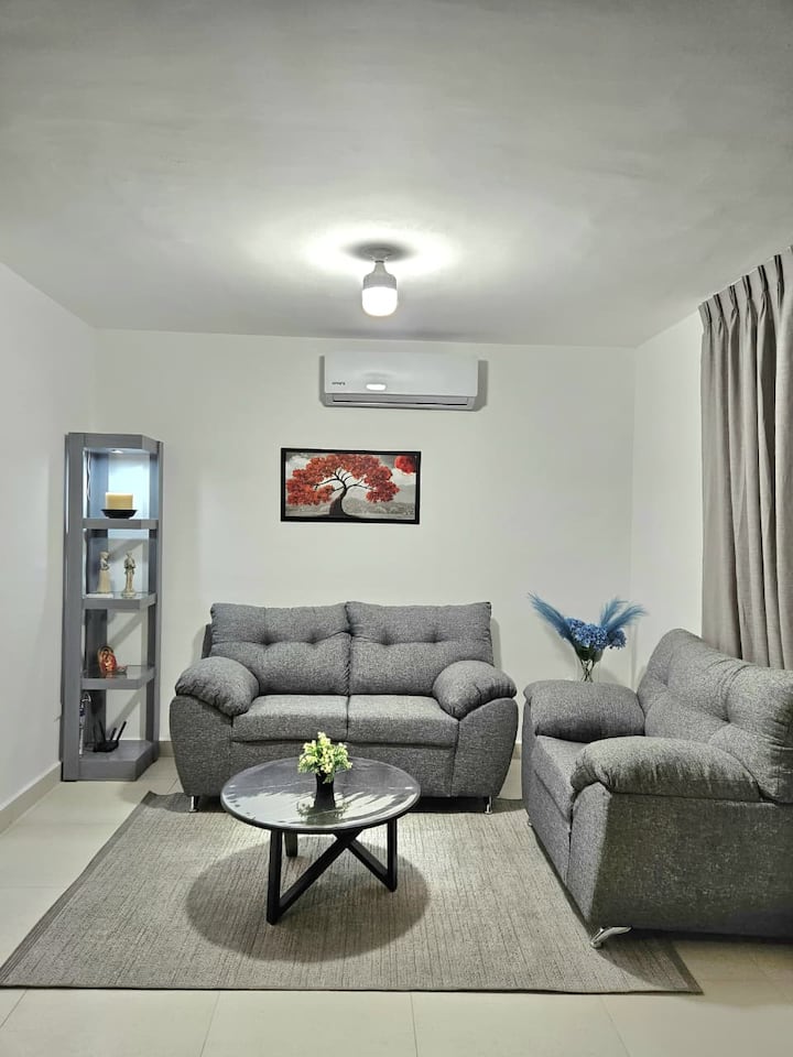 Casa, Para Una Estancia Con Estilo Y Comodidad - Ciudad Apodaca
