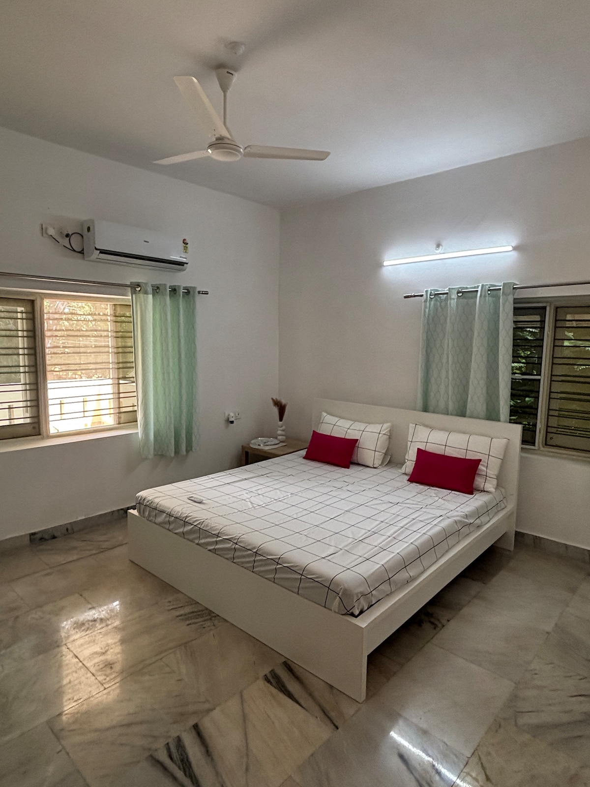 საძინებელი 2