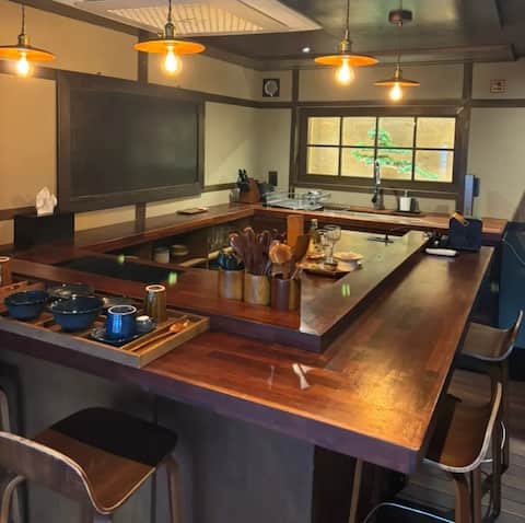 Late-night restaurant concept
Aesthetic Private House Stay