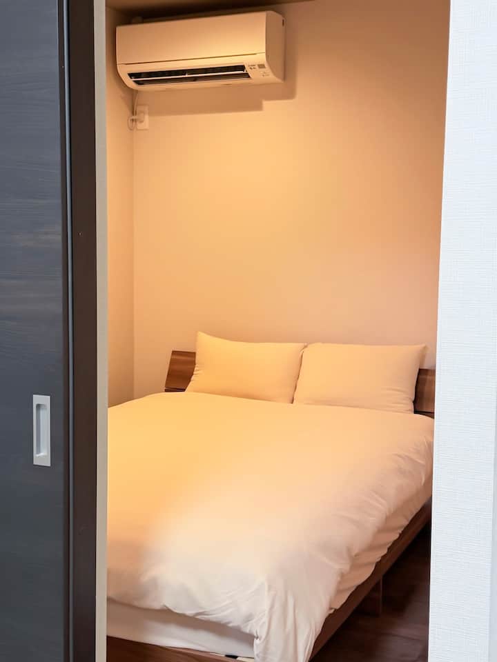 საძინებელი 1