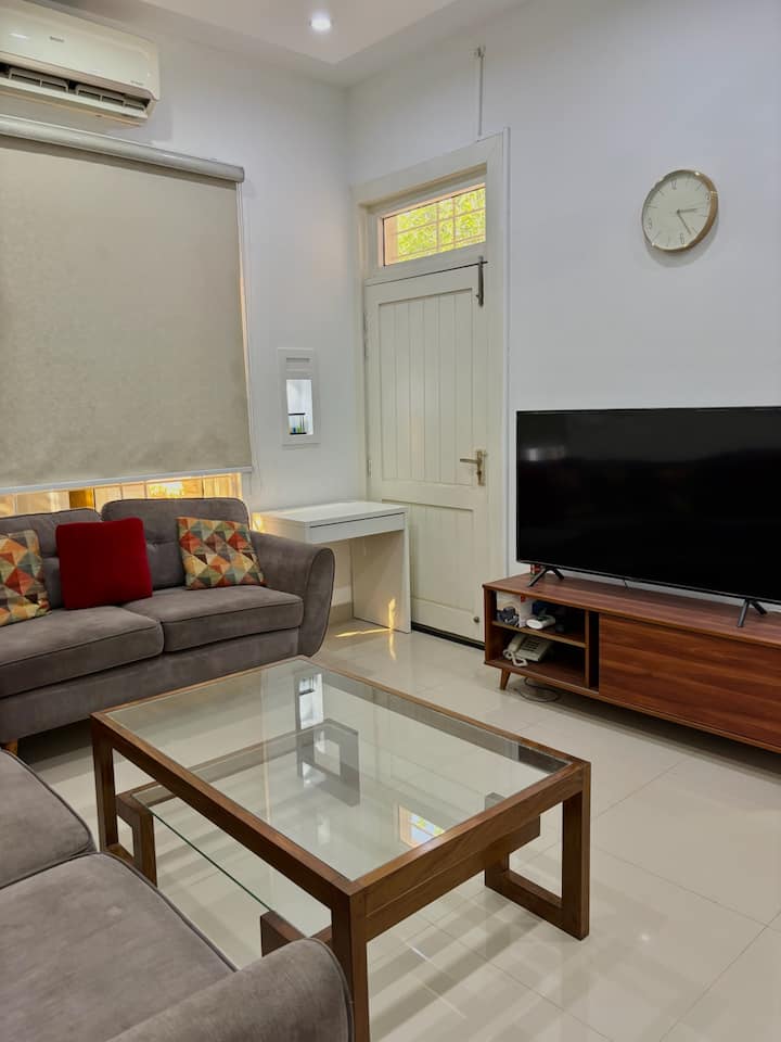 Modern Family House In Elite D-12 Islamabad - Islamabad