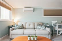 Chic Studio Cottage - Walk to Siesta Key Beach!