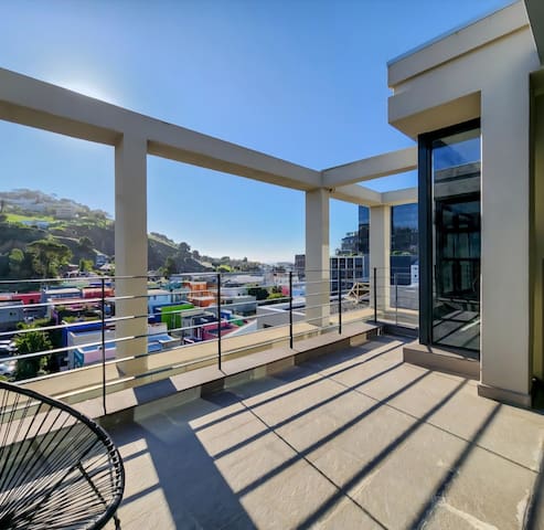 Luxury Penthouse Apartment with Private Pool gallery image 5