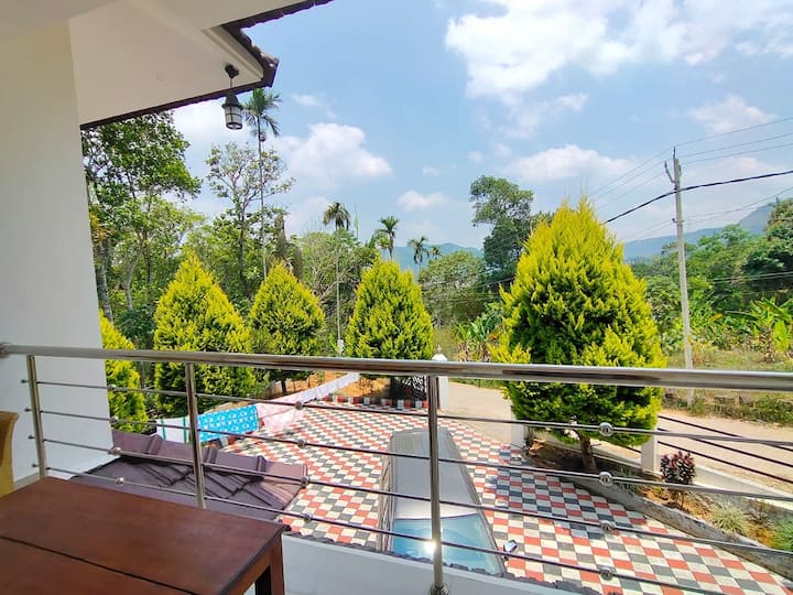Welcome To Lora Homestay Thekkady's Eco Home - 테케이디